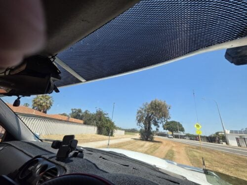 Holden Rodeo/Colorado 2003 to 2012 Mesh Windscreen Sunvisor - Image 4
