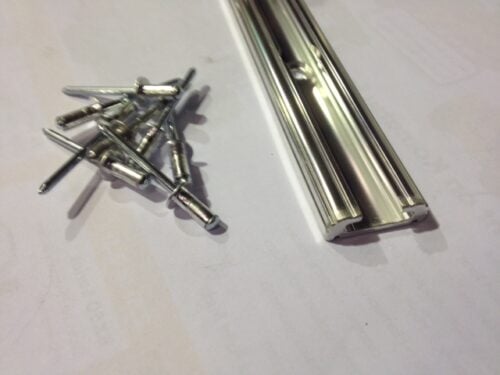Bushranger 67X04 Anchor Track 2.0m (each) - Image 3