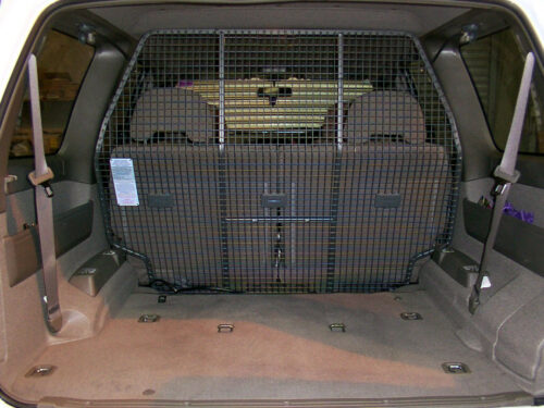 Isuzu MUX Gen2 2021onwards AutoSafe Cargo Barrier (CBIMUX21) - Image 5