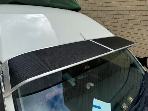 Toyota Hiace Van SLWB wide cab 2005-05/19 Mesh Windscreen Sunvisor - Image 7