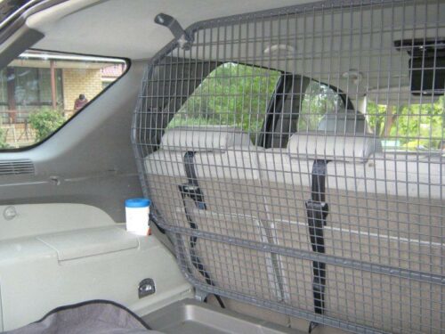 Isuzu MUX Gen2 2021onwards AutoSafe Cargo Barrier (CBIMUX21) - Image 7
