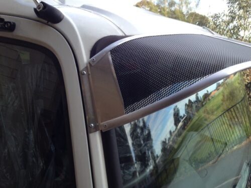 Mitsubishi/Fuso FM -FK 1995on Mesh Windscreen Sunvisor - Image 2