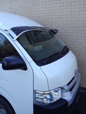 Toyota Hiace Van SLWB wide cab 2005-05/19 Mesh Windscreen Sunvisor - Image 2