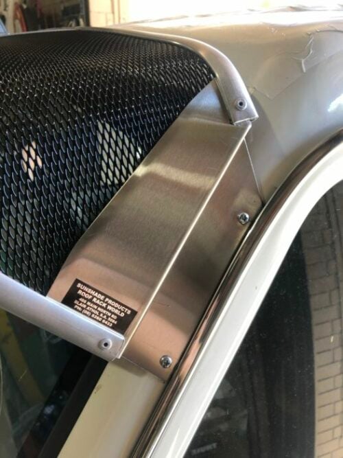 Toyota Landcruiser 70-79 Series (fitted with factory snorkel) Mesh Windscreen Sunvisor - Image 2