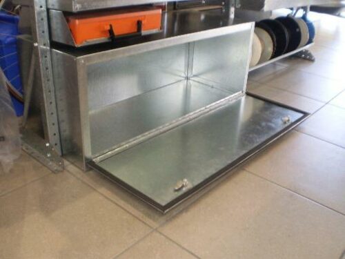 Internal Shelving Lockable Tool box 1030 x 300 x 230mm - Image 5