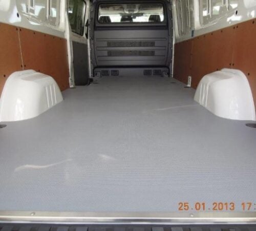 Toyota Hiace LWB May 2019on (dual sliding door) Timber Floor - Image 7