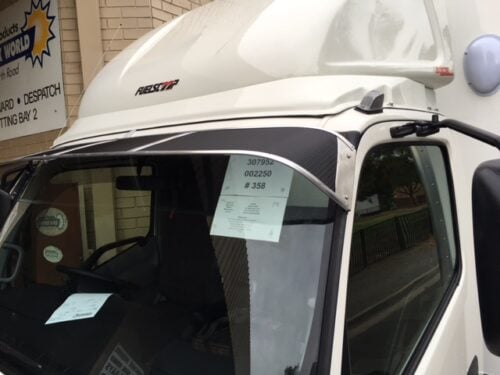 Hino 300 Series Small Cab 2013on Mesh Windscreen Sunvisor - Image 2