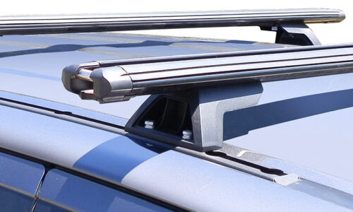 Toyota Fortuner GX 5dr SUV Nov 2015 on Yakima Lock n Load (2 bars) (9813516/8000143/8000332) - Image 5