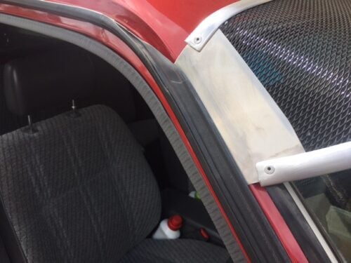 Toyota Hilux 10/88-10/97 Mesh Windscreen Sunvisor - Image 2