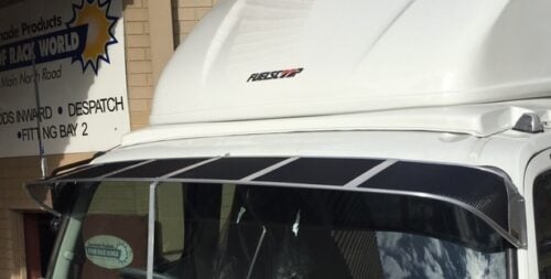 Mitsubishi/Fuso FM (Wide Cab) 2011on Mesh Windscreen Sunvisor - Image 2