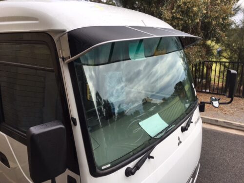 Mitsubishi/Fuso Rosa Bus 2006 onwards Mesh Windscreen Sunvisor - Image 3