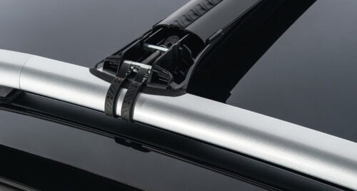 Hyundai Santa Fe June 2024on (raised rails) Rhino-Rack Stealth Bar (pr) (JA7977) - Image 3