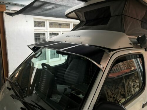 Toyota Hiace Van LWB 11/89-02/05 Mesh Windscreen Sunvisor - Image 2