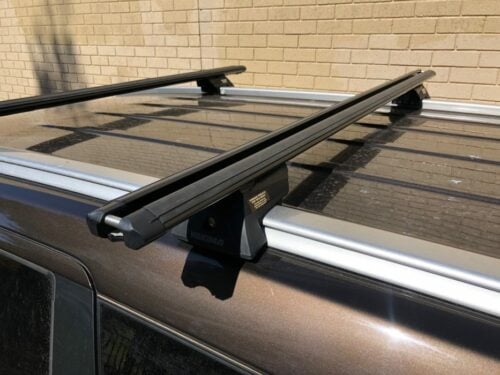 Mitsubishi Pajero Sport 4dr SUV With Flush Rails 12/15on Yakima Lock'N Load Roof Rack (pr) (9813516/8002001/8000356) - Image 4