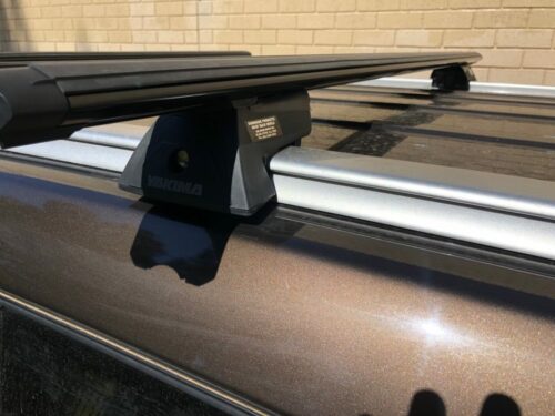 Mitsubishi Pajero Sport 4dr SUV With Flush Rails 12/15on Yakima Lock'N Load Roof Rack (pr) (9813516/8002001/8000356) - Image 5