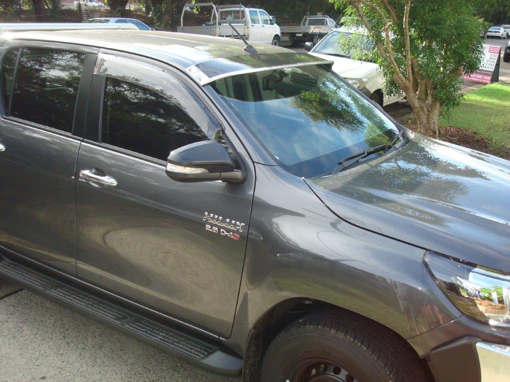 Sunvisor Toyota Hilux Oct 2015 onwards Solid Windscreen Sunvisor Roof
