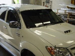 Toyota Hilux 04/2005-09/2015 Solid Windscreen Sunvisor - Image 2
