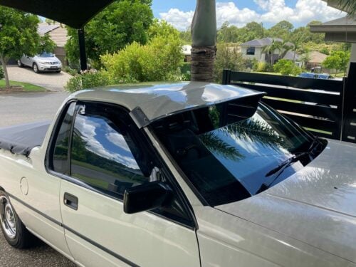 Holden Commodore VN VP VR VS Sedan, Wagon and Ute  Aug 1988 - Aug 1997 Solid Windscreen Sunvisor - Image 4