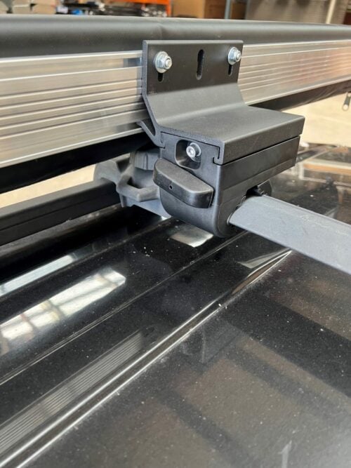 Yakima 8007440 EasyOff Quick Release Awning Brackets (pr) - Image 6