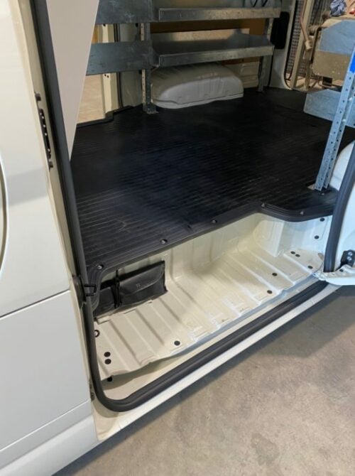 Rubber Floor Mat Toyota Hiace Gen6 LWB 2019on - Image 4