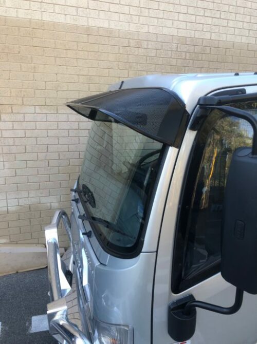NL Isuzu 2008on Small Cab Mesh Windscreen Sunvisor - Image 4