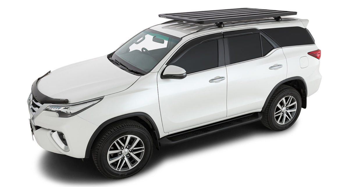 Toyota Fortuner with Flush Rails Rhino Pioneer 6 Platform System (11/15
