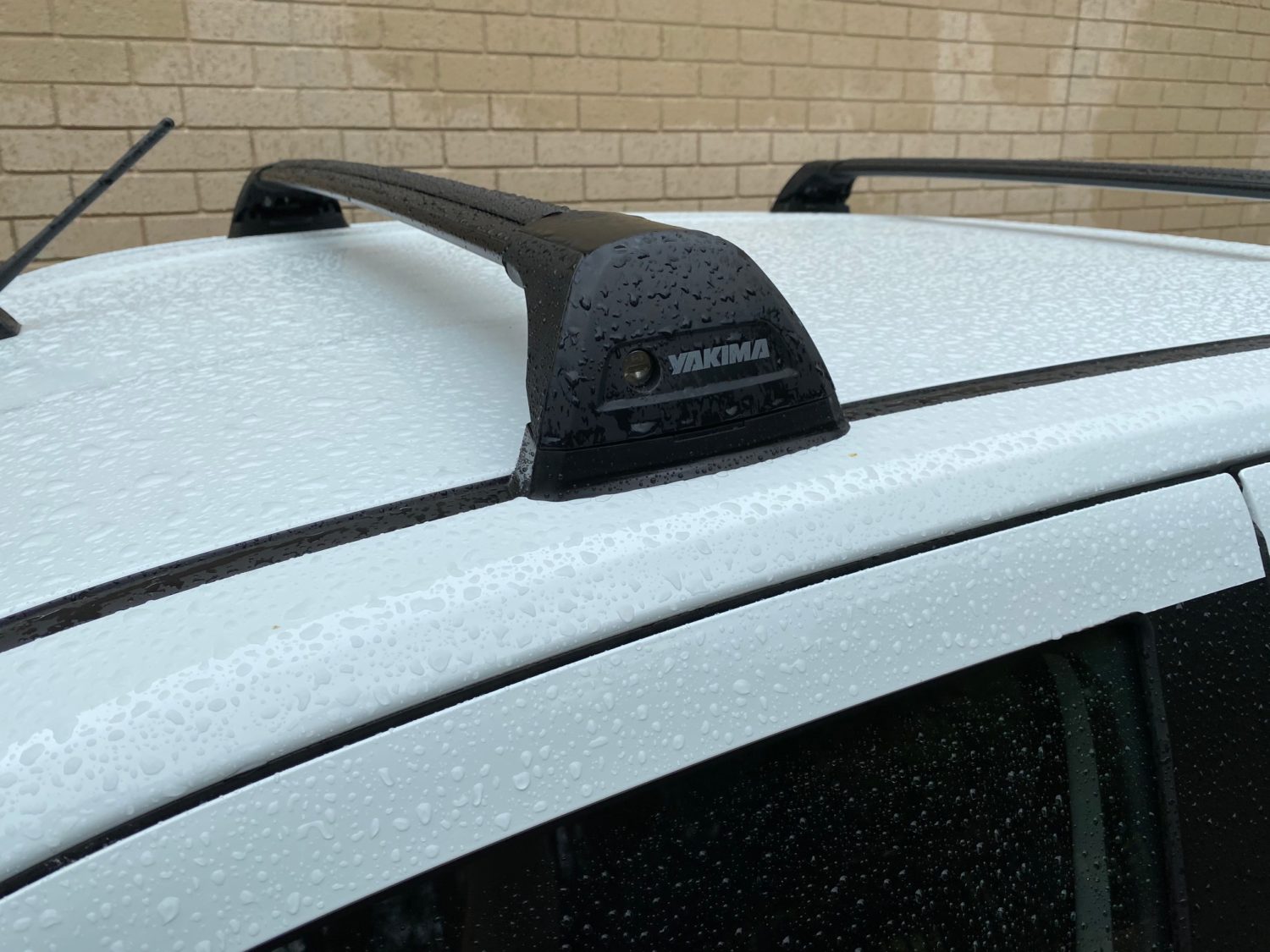 Isuzu DMax Dual Cab Yakima Flush Bar Roof Rack Roof Rack World