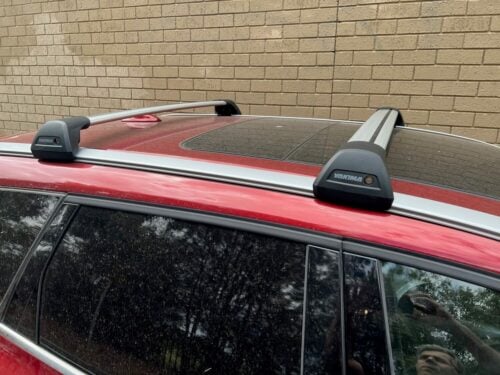 Volvo XC60 with Flush Roof Rails Yakima Flush Bar Roof Racks (03/09 - 09/2017) (S7Y/K668) - Image 5