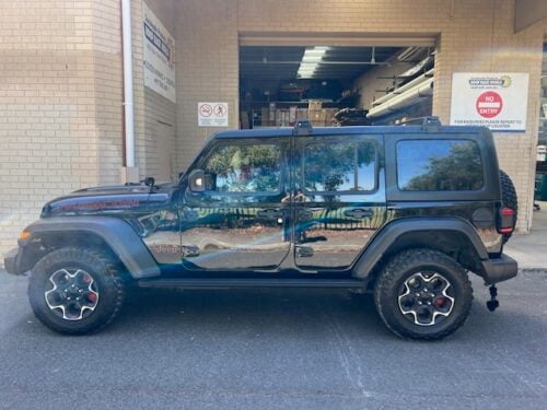 Jeep Wrangler JL 2 & 4dr Hard Top 03/19on Yakima Gutter Mount Racks Silver (pair) (S18Y/K324) - Image 12