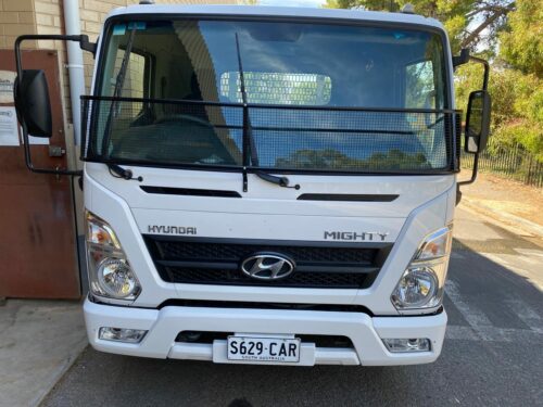 Hyundai Mighty 2018on Black Windscreen Stone Guard - Image 4