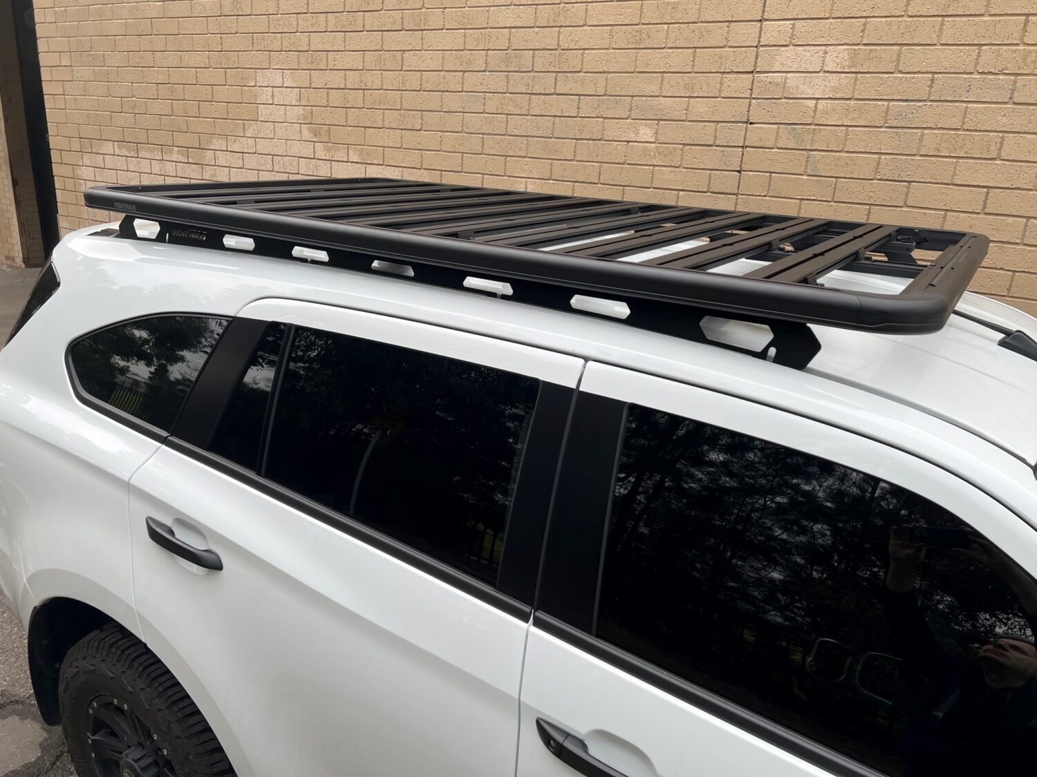 Isuzu MUX Gen1 2013July2021 (with roof rails) Yakima Ruggedline