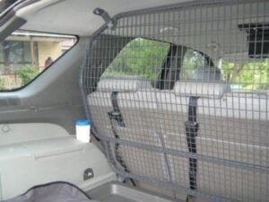 Isuzu MUX Gen2 2021onwards AutoSafe Cargo Barrier (CBIMUX21) - Image 3