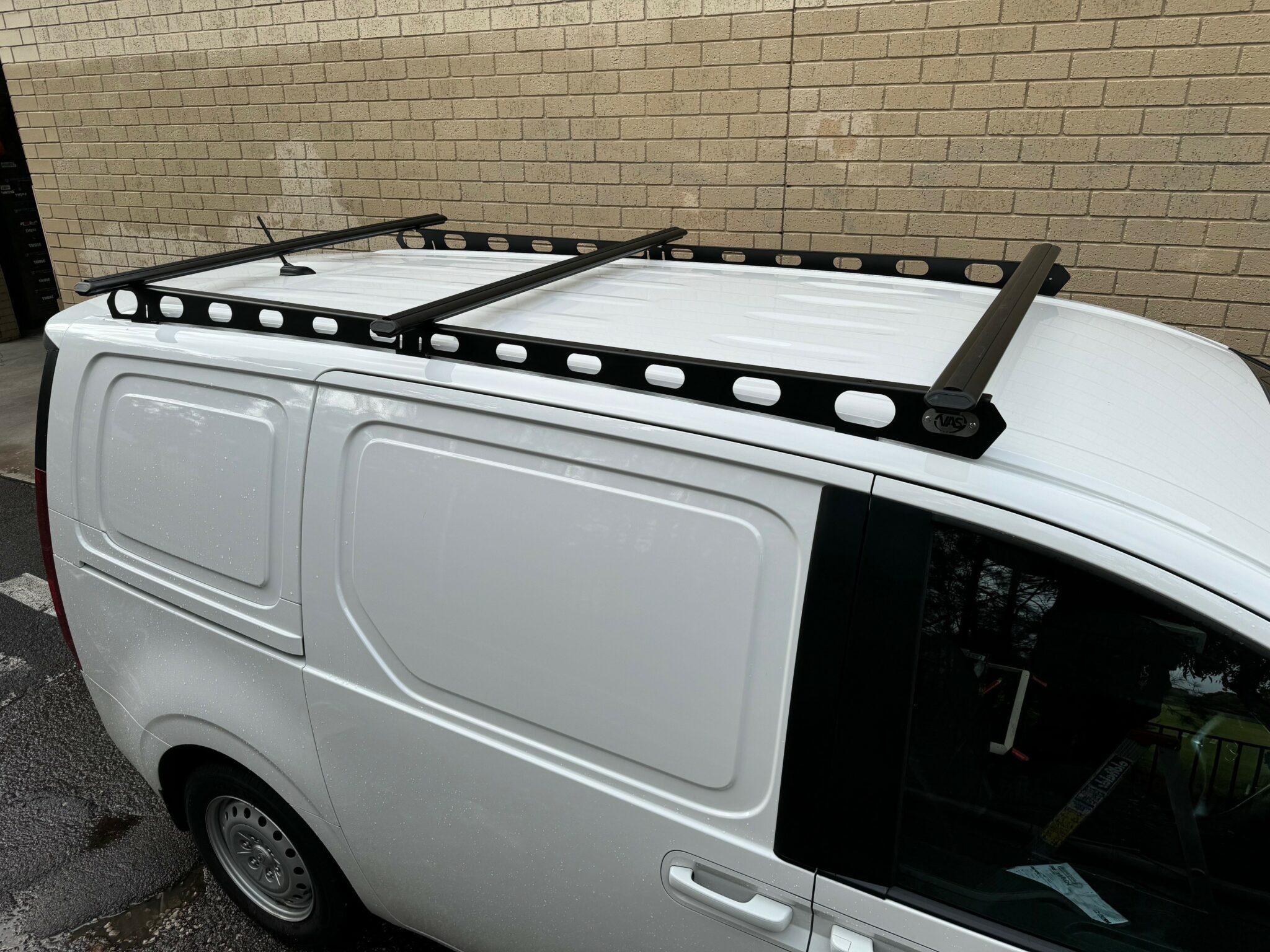 Hyundai Staria Load VAS (3bars) Commercial Topline System (VAS.TL17 ...