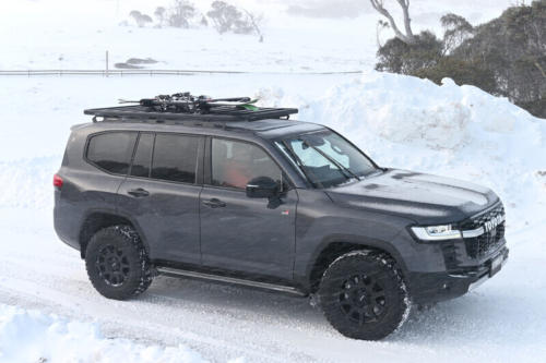 Toyota 300 Landcruiser Yakima LockNLoad RuggedLine Platform (2130mm x 1230mm) (YRGL024E) - Image 3