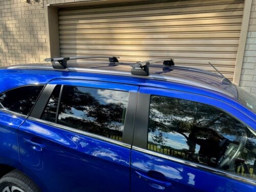 Isuzu Mux Gen2 2021on (with roof rails) Silver Thru Bar Yakima (pr) - Roof Rack World