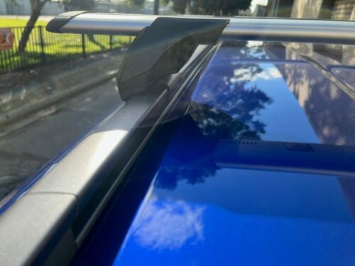 Isuzu Mux Gen2 2021on (with roof rails) Silver Thru Bar Yakima (pr) - Roof Rack World