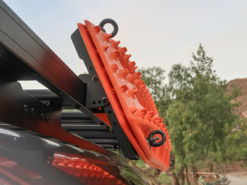 Front Runner Recovery Device AND Gear Holding Side Brackets (RRAC103) - Image 9