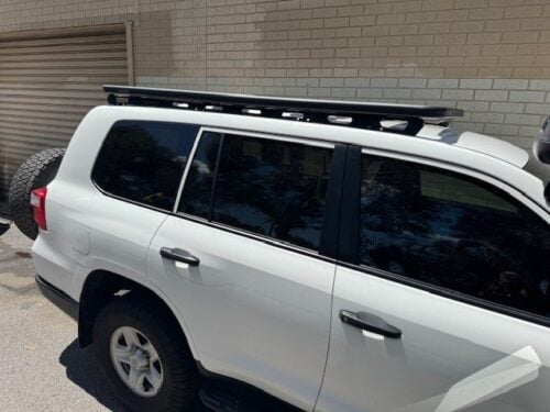 Toyota 200 Landcruiser Yakima LockNLoad RuggedLine Platform (2130mm x1240mm) - Image 9