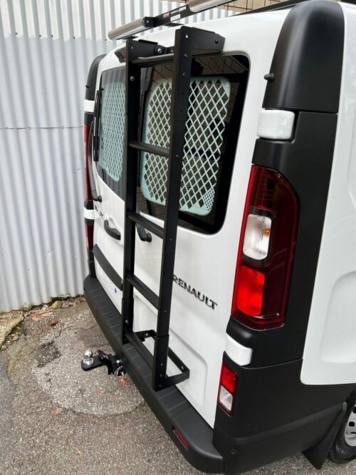 Front Runner LADD018 Universal Short (5 steps 1480mm) Rear Door Ladder - Image 4