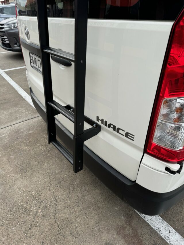 Ladder For Rood Rack Front Runner LADD019 Universal Medium (6 steps 1780mm) Rear Door Ladder ...