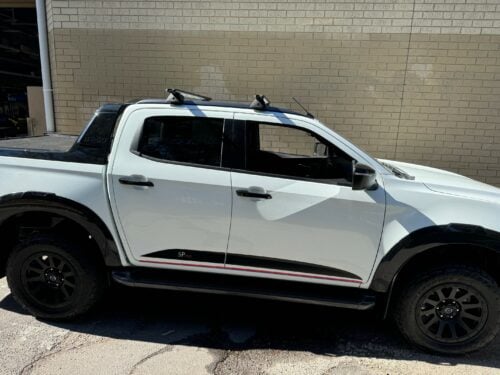 Mazda BT50 SP 2021on with Flush Rails Yakima Clamp On Trim HD Bars (YLIZ004/BT50) - Image 4