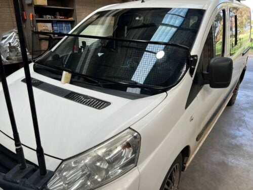 Fiat Scudo Black 300mm Windscreen Stone Protector - Image 4
