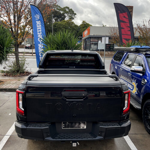 Toyota Hilux Rogue 2021 on Rear Cargo Racks Yakima Skyline FX Black Flush Mounted bars (pr) (9813706/9813034/9813801) - Image 4