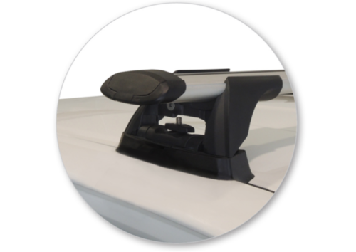 Toyota Hilux 2015 on Yakima ThroughBar Roof Racks (pr) (mount blocks) (S16Y/K991) - Image 3