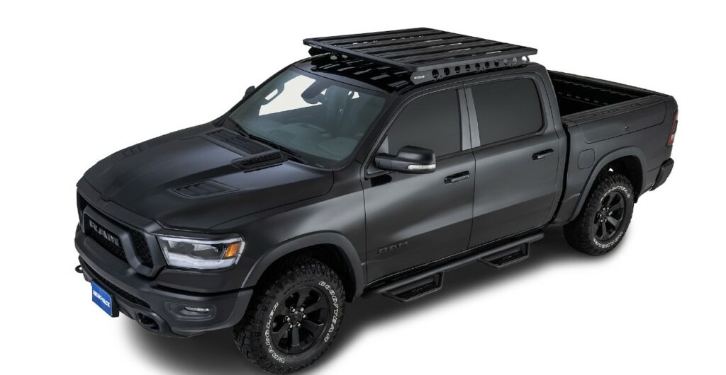 Chevrolet Silverado 1500 Gen 4 Crew Cab 2019 on Rhino Rack Pioneer 6 ...