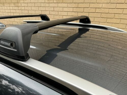 Kia Seltos 2019on (with pockets in roof rails) Yakima Black FlushBar Roof Racks (pr) (S5YB/K892) - Image 8