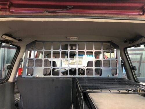 Toyota LandCruiser LC80  Light Cargo and Pet Barrier (KS0007) - Image 2