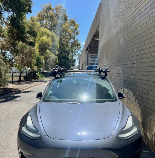 Tesla Model 3 4dr Sedan 2017on Yakima Jetstream Thru Black Roof bars (2) (9813502/9813004/9813173) - Image 9