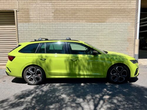 Skoda Octavia Wagon with flush rails April 2021on Yakima FlushBar Roof Racks (pr) Black (S23YB/K1193) - Image 12