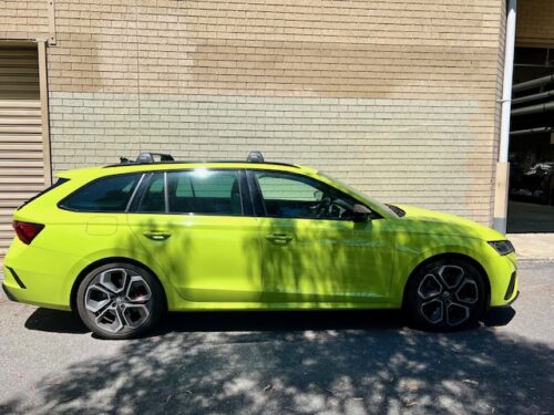 Skoda Octavia Wagon with flush rails April 2021on Yakima FlushBar Roof Racks (pr) Black (S23YB/K1193) - Image 13